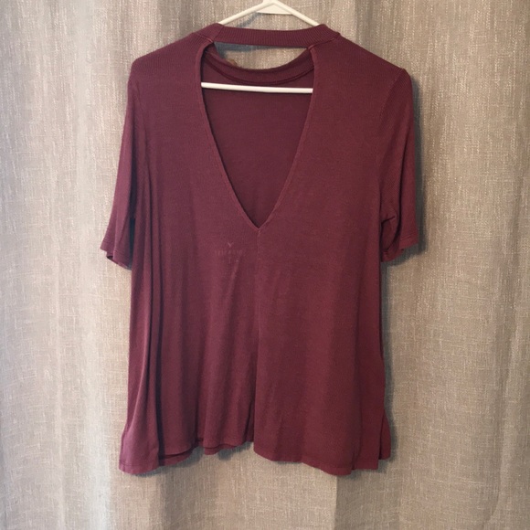 Choker Tee with Low Back - Picture 3 of 3